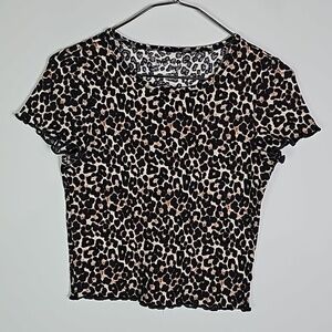 American Eagle xs leopard print short sleeve crop top